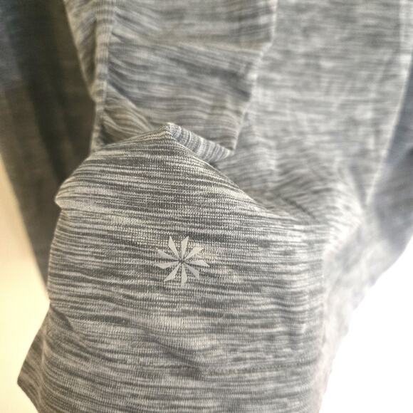 Athleta Heather Grey Speedlight Ruched Long Sleeve Top L Thumbholes - Picture 4 of 6